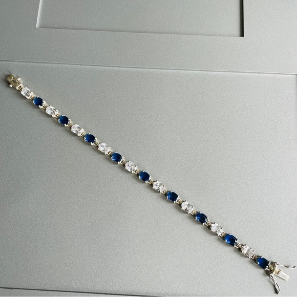 White & Blue Cubic Zirconia Sterling Silver Tennis Bracelet GORGEOUS - Picture 4 of 11